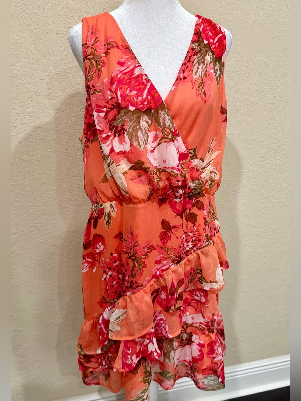 Women’s Express Floral Ruffle Wrap Fit And Flare Dress Size Large Peach Floral* - Picture 7 of 11